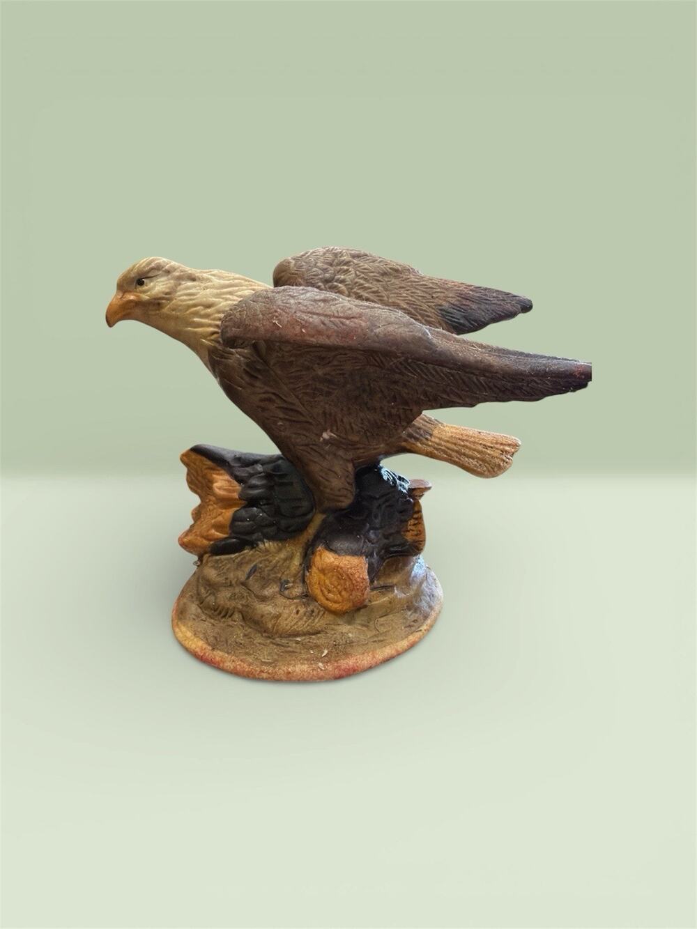 Vintage Bald Eagle Figurine Resin Wildlife Statue Made in Taiwan Cabin Decor